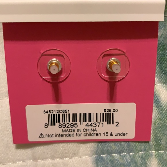 Betsey Johnson earrings - Picture 2 of 2